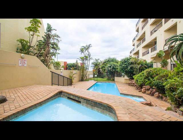 2 BEDROOM APARTMENT FOR SALE IN UMHLANGA CENTRAL